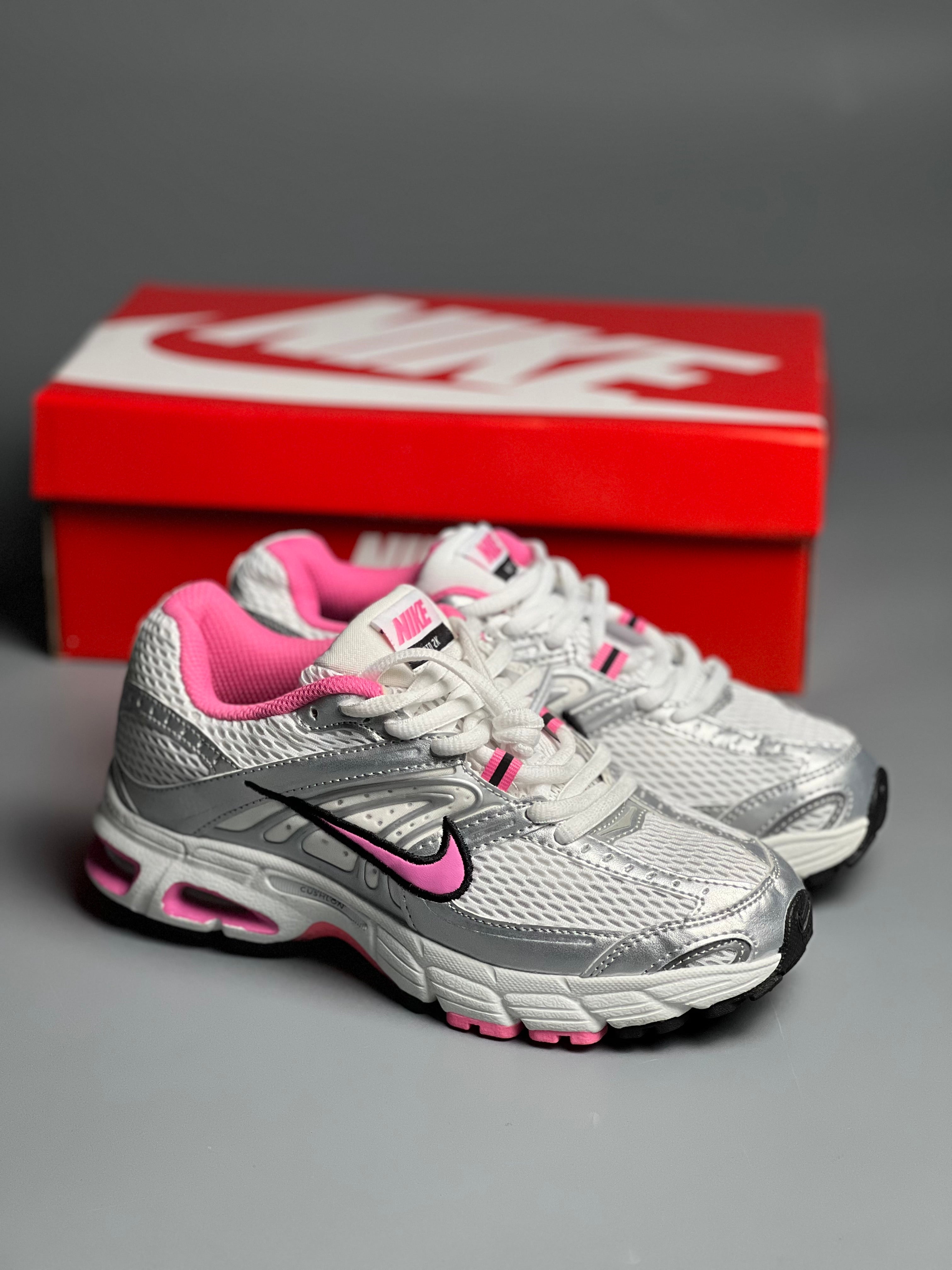 Nike moto 2k pour famme