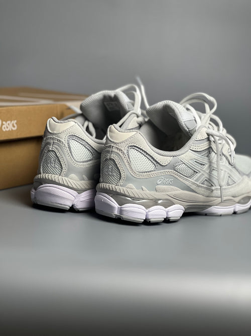 Asics NYC gris