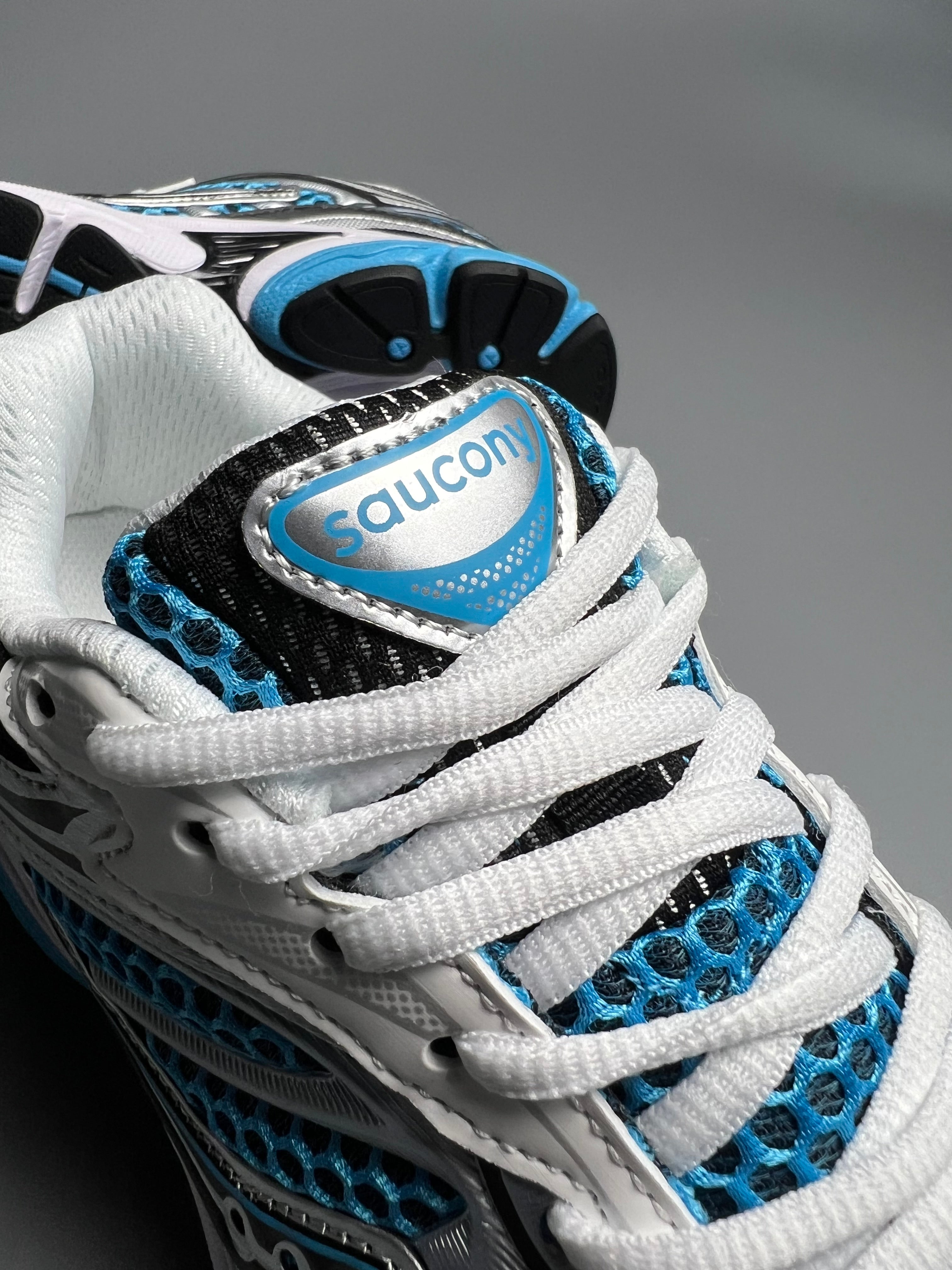 saucony progrid omni 9