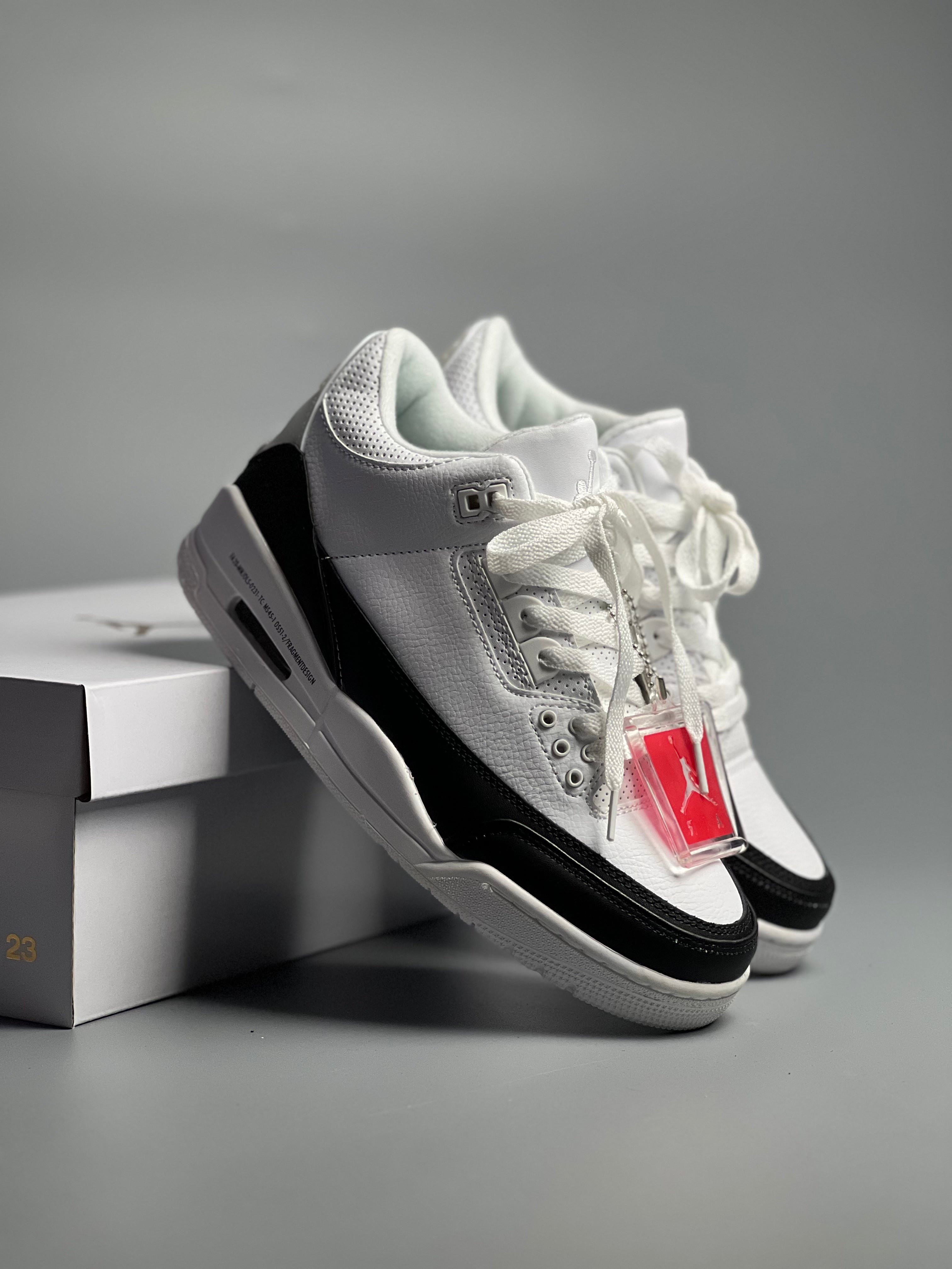Jordan 3 Retro Fragment