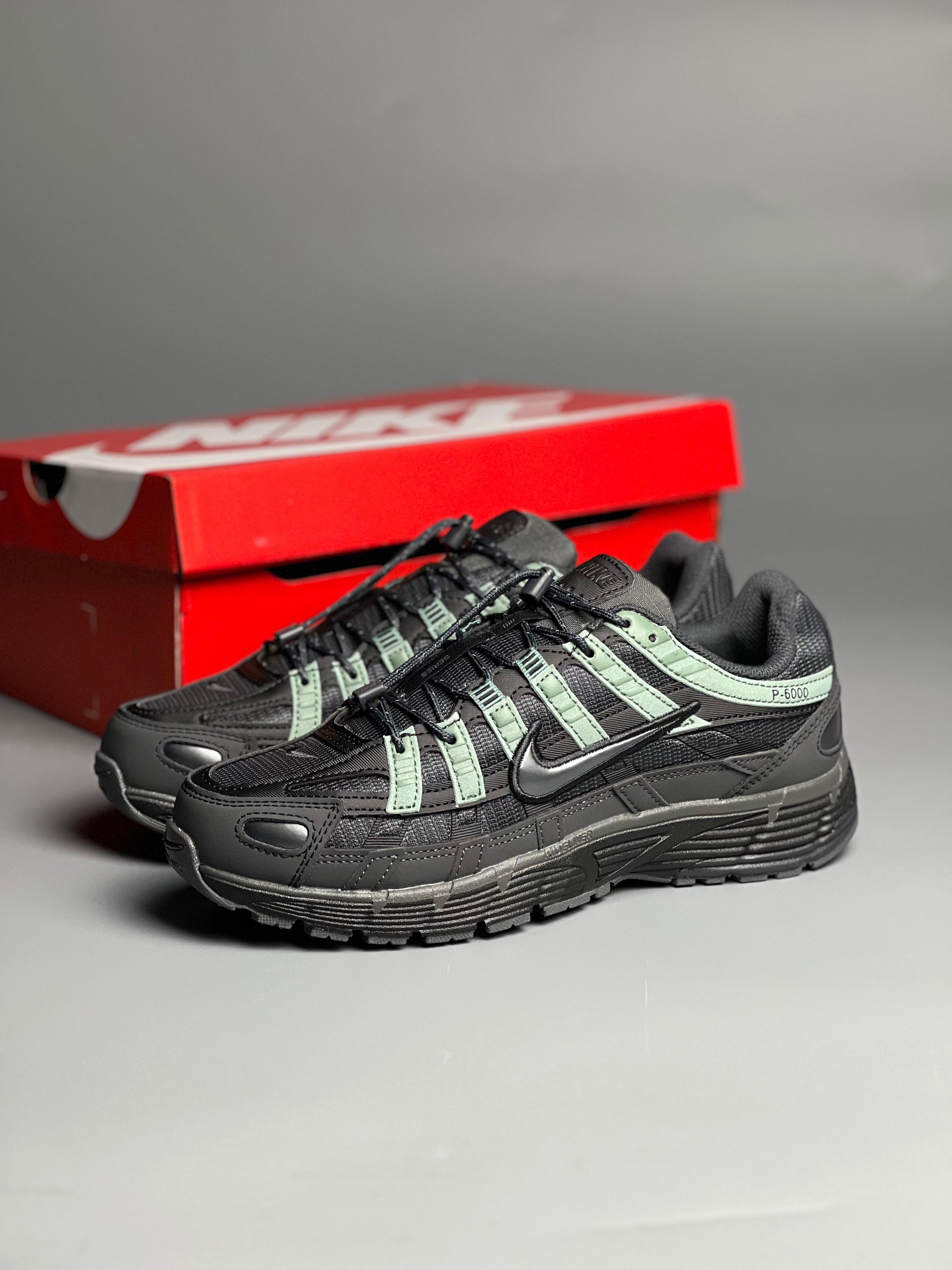 P6000  'Anthracite Clay Green'