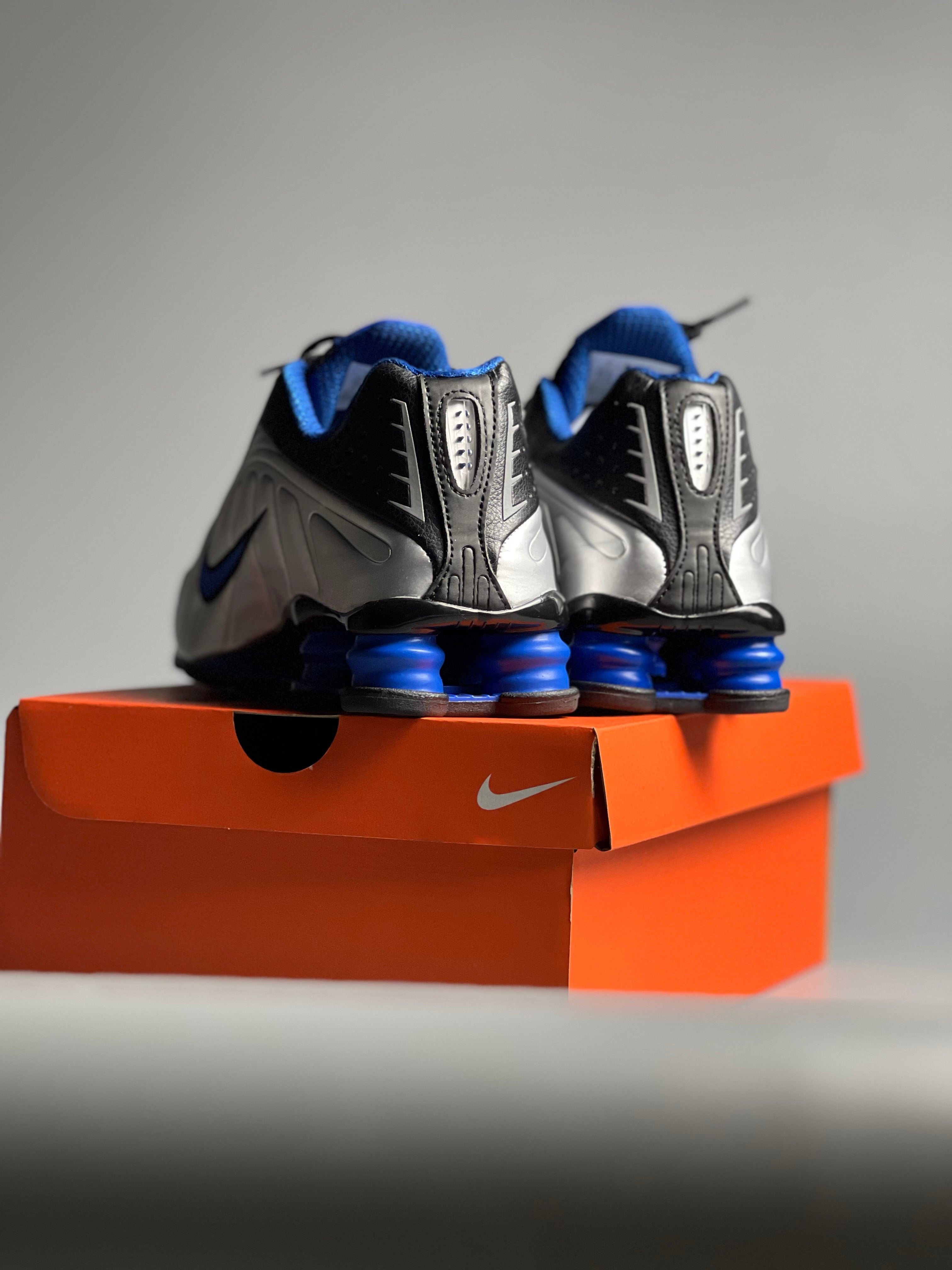 Shox r4