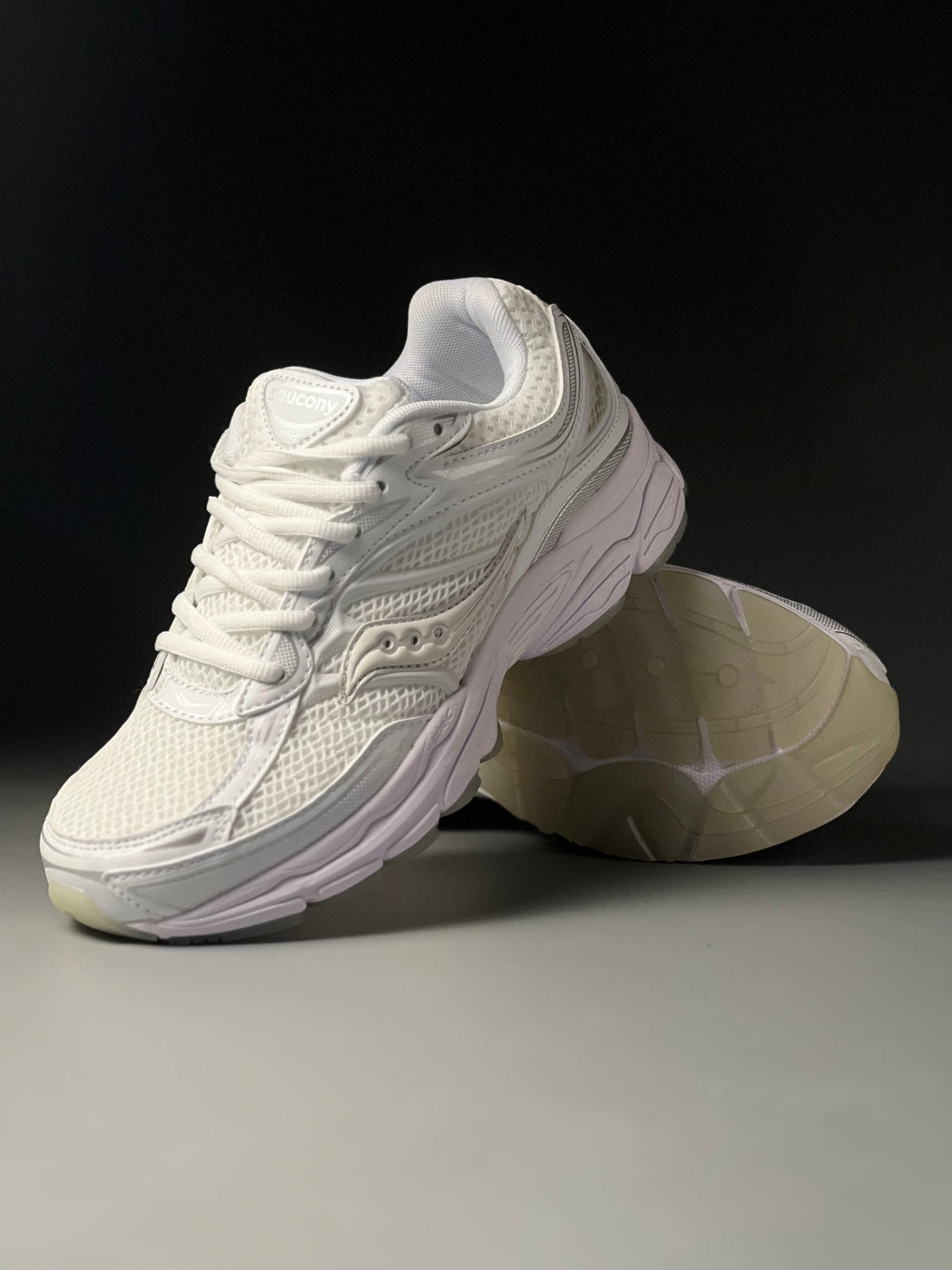 Saucony omni 9 White