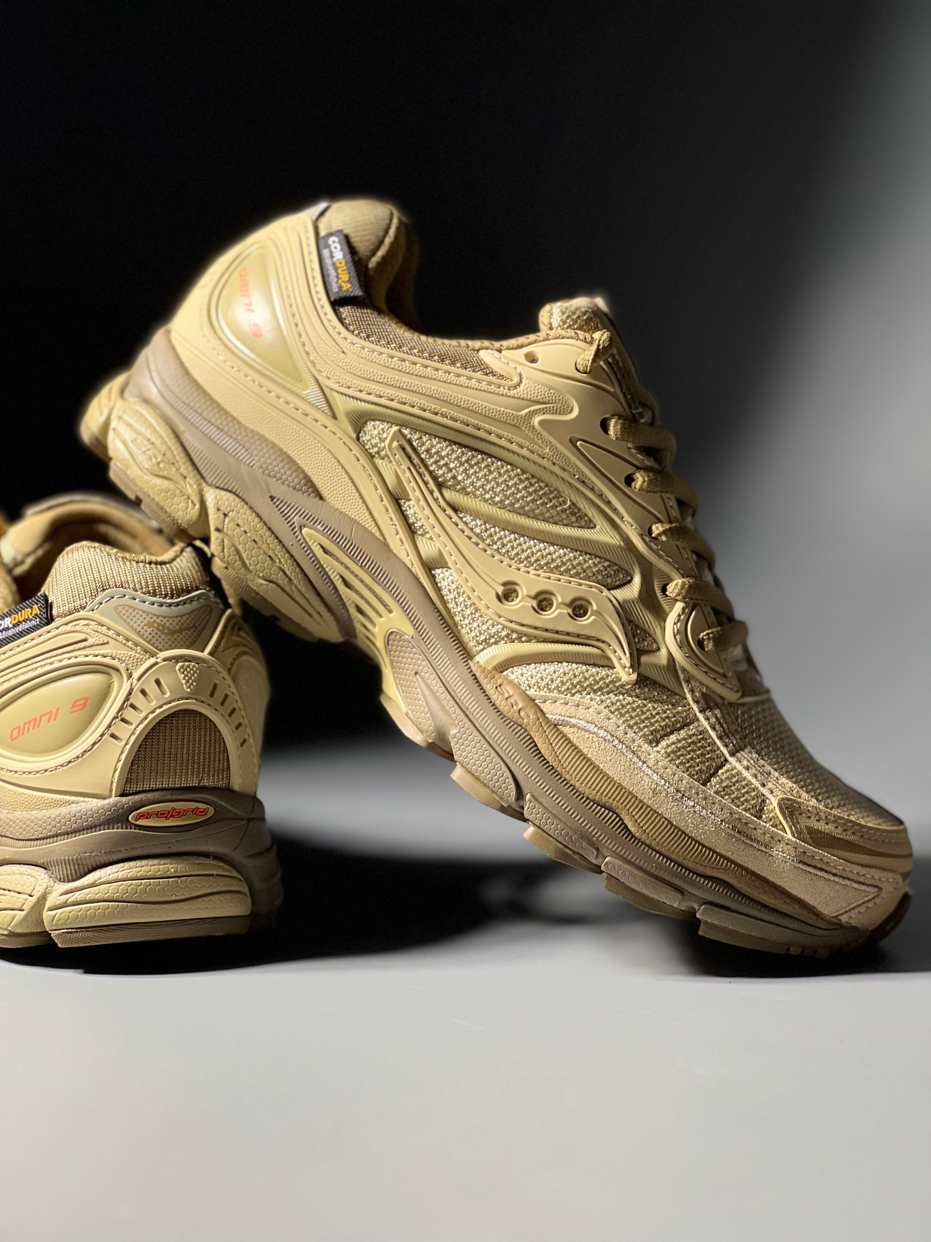 Starcow x Saucony Progrid Omni 9 "ARMORT DESERT"