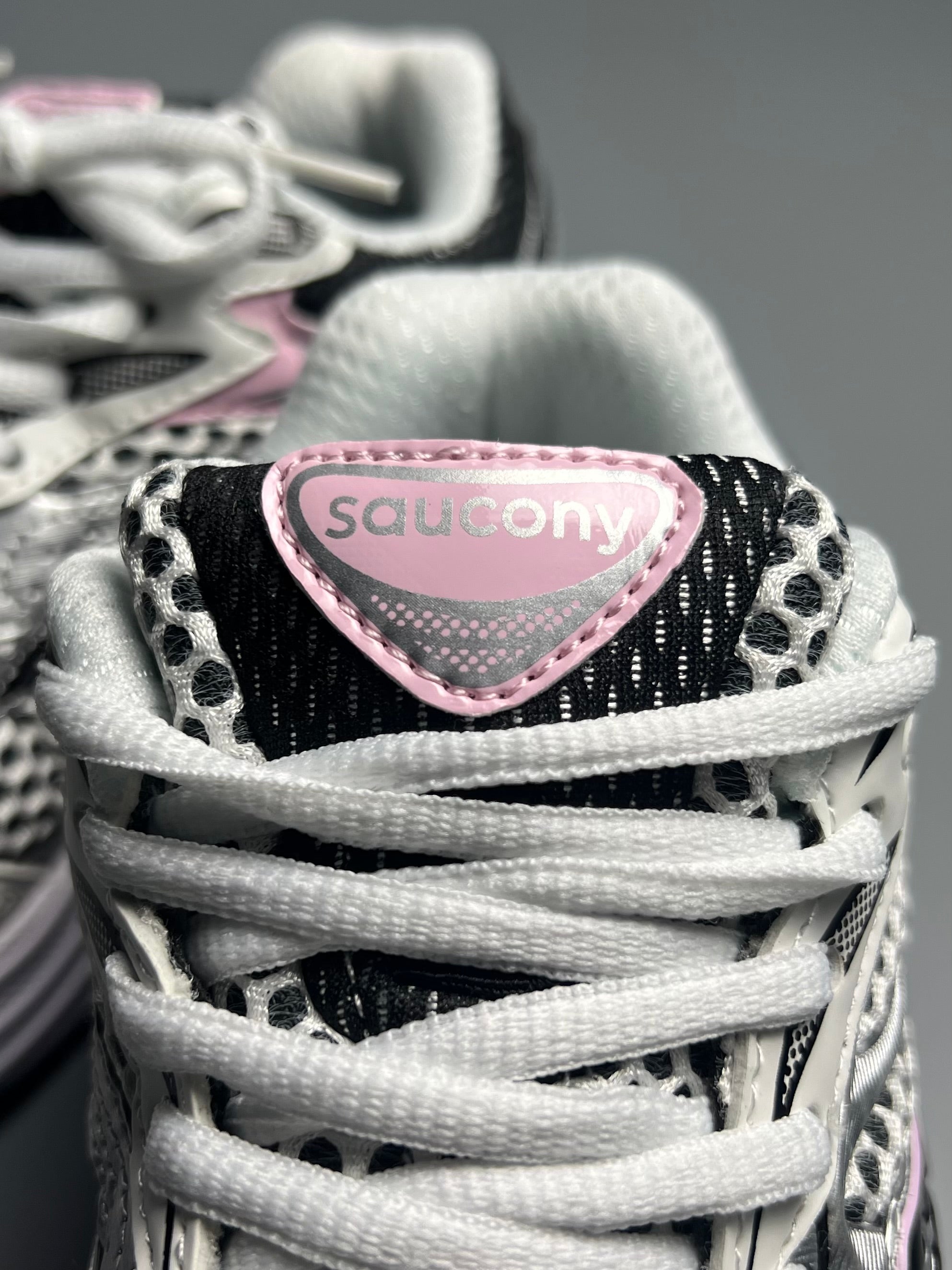 Soucony omni 9 pour famme