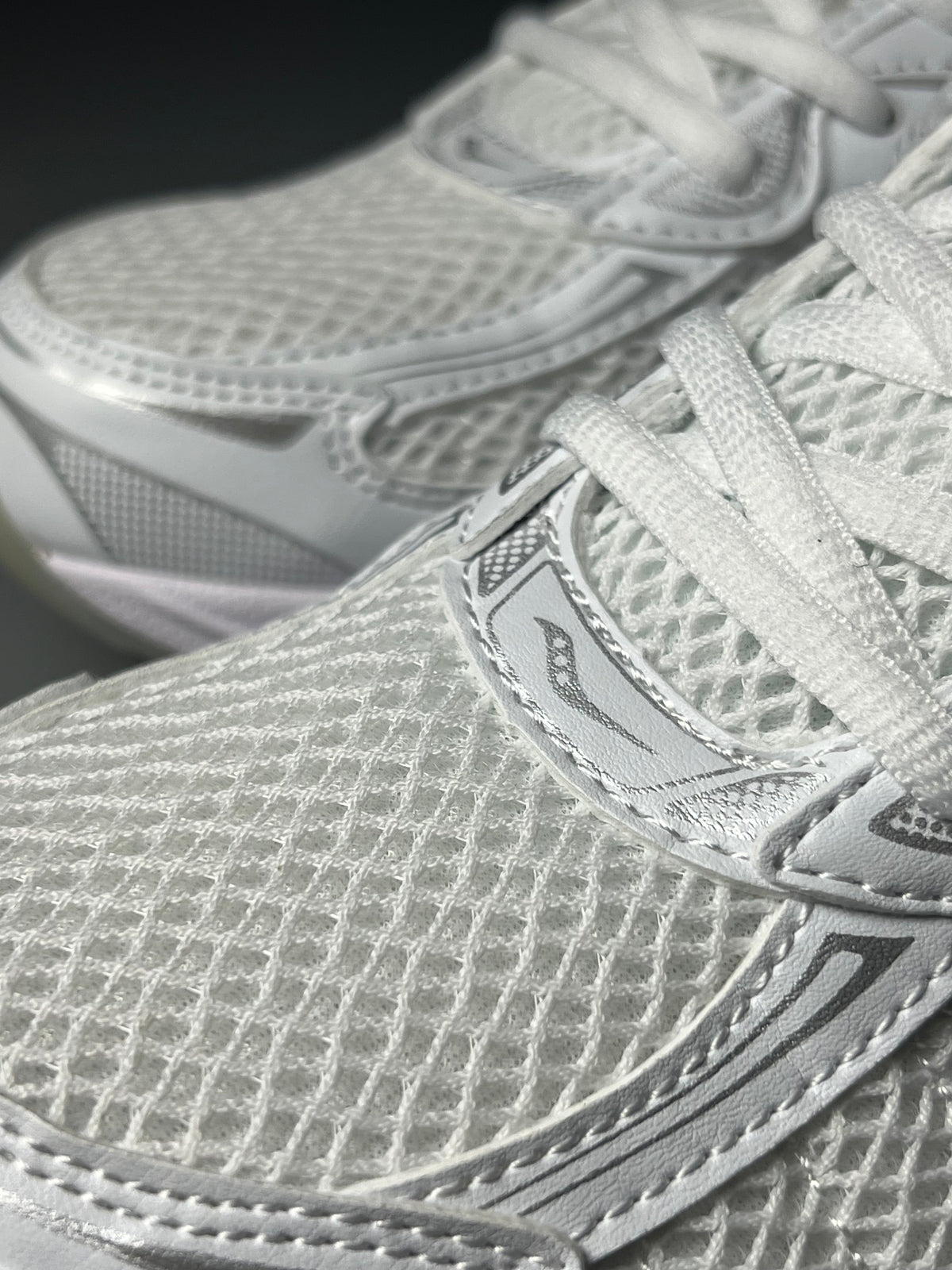 Saucony omni 9 White