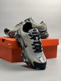 Nike Initiator Custom Grey/Black