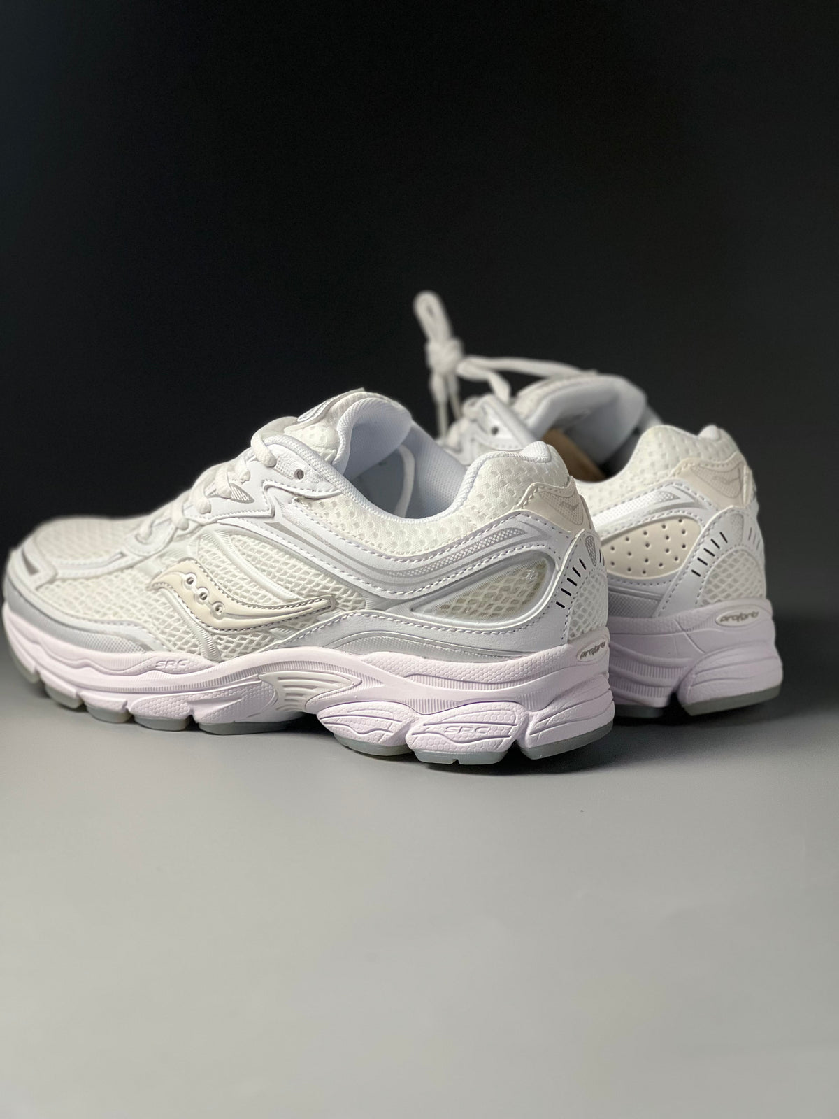 Saucony omni 9 White