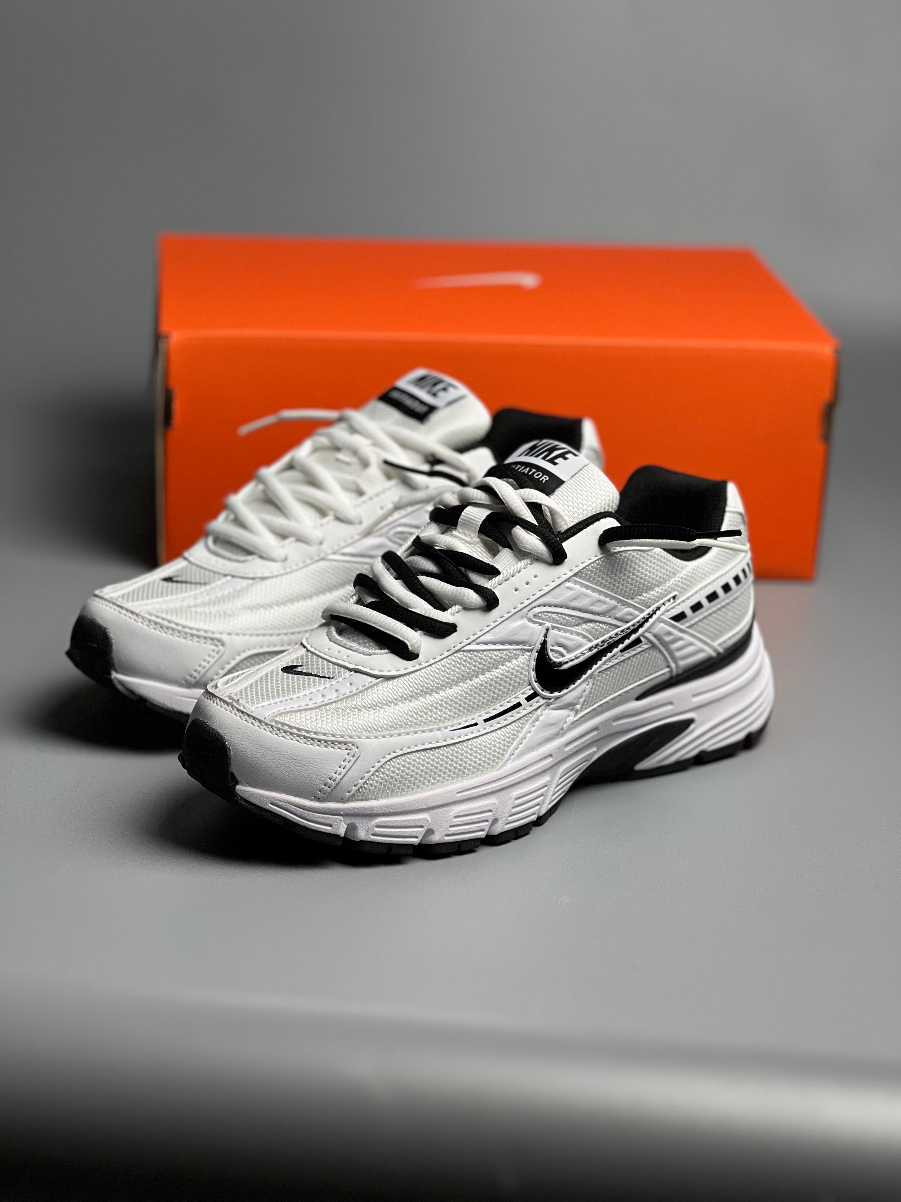 Nike Initiator blanc/noir