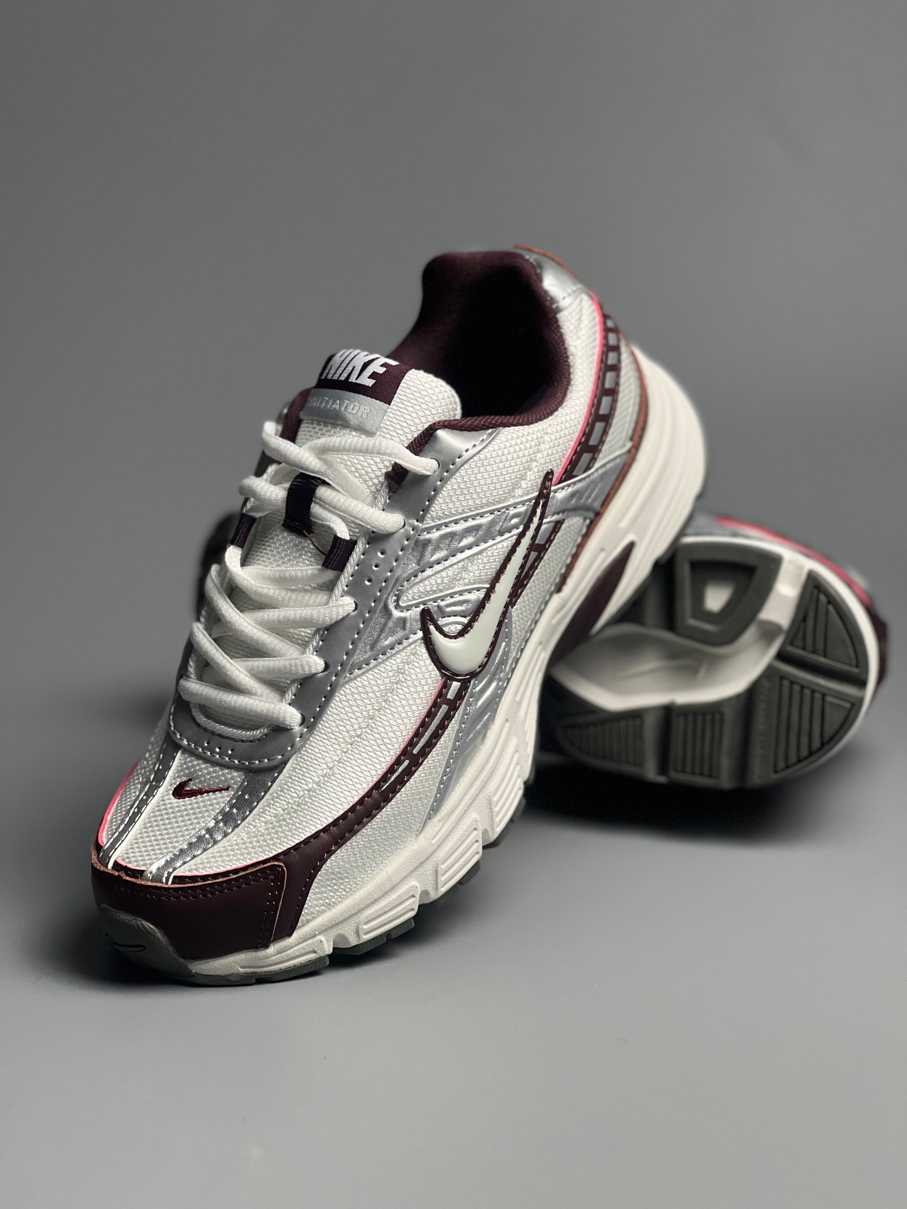 Nike Initiator famme