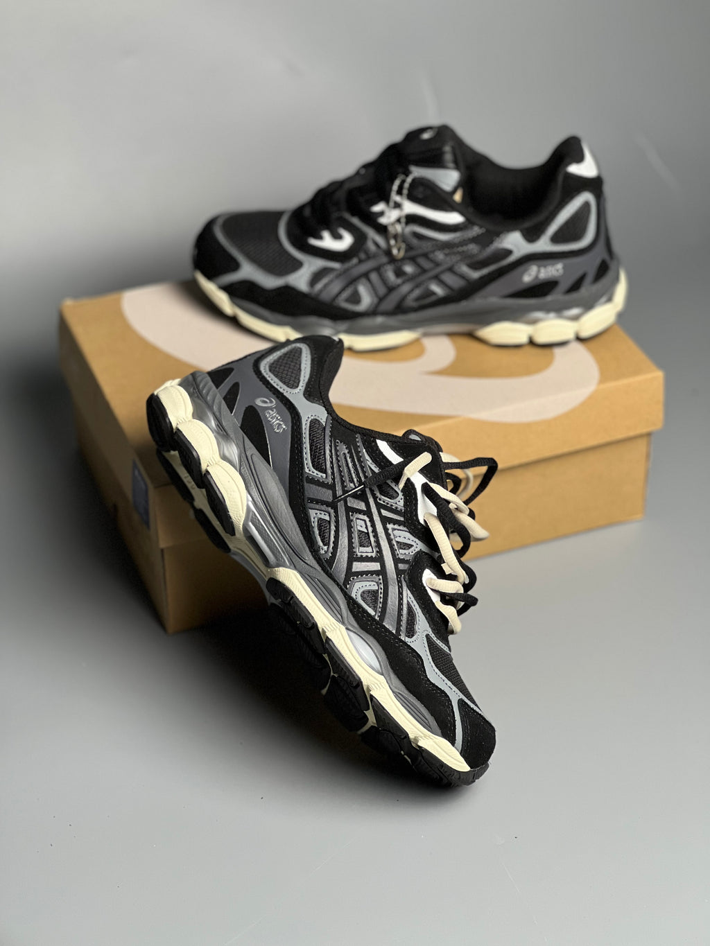 ASICS GEL NYC NOIR GRIS BEIGE