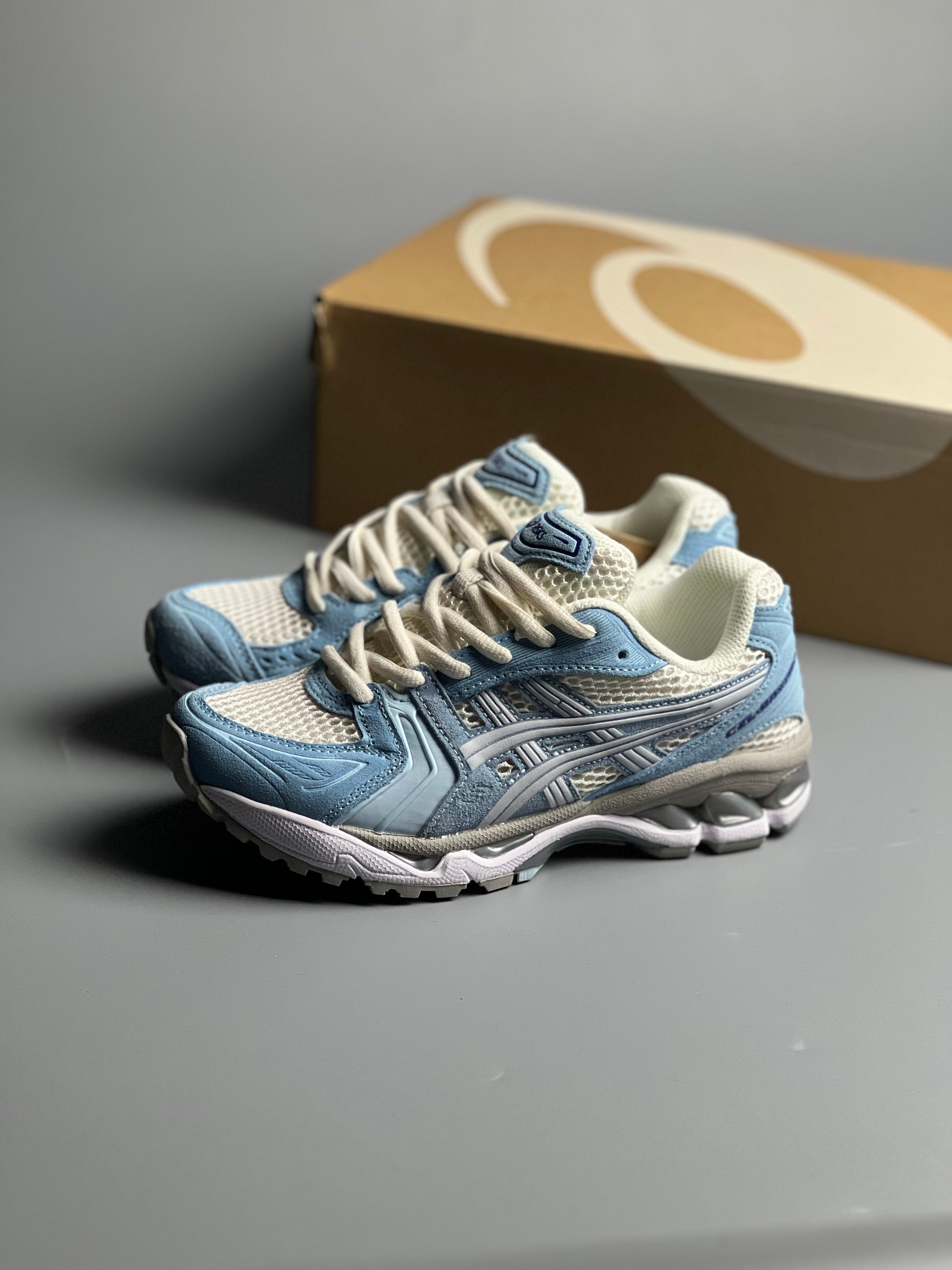 Asics kyano 14 famme