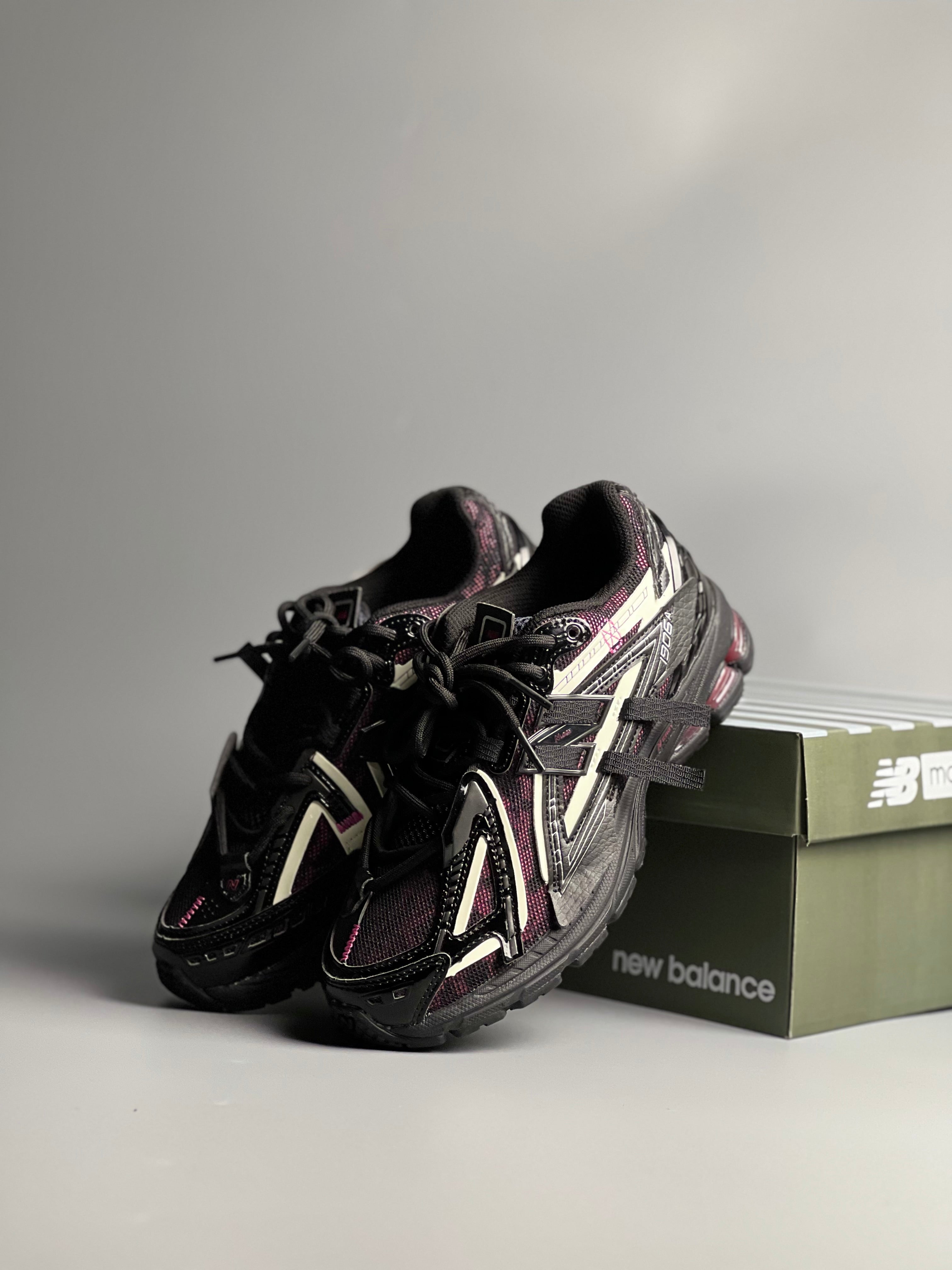 New Balance 1906A