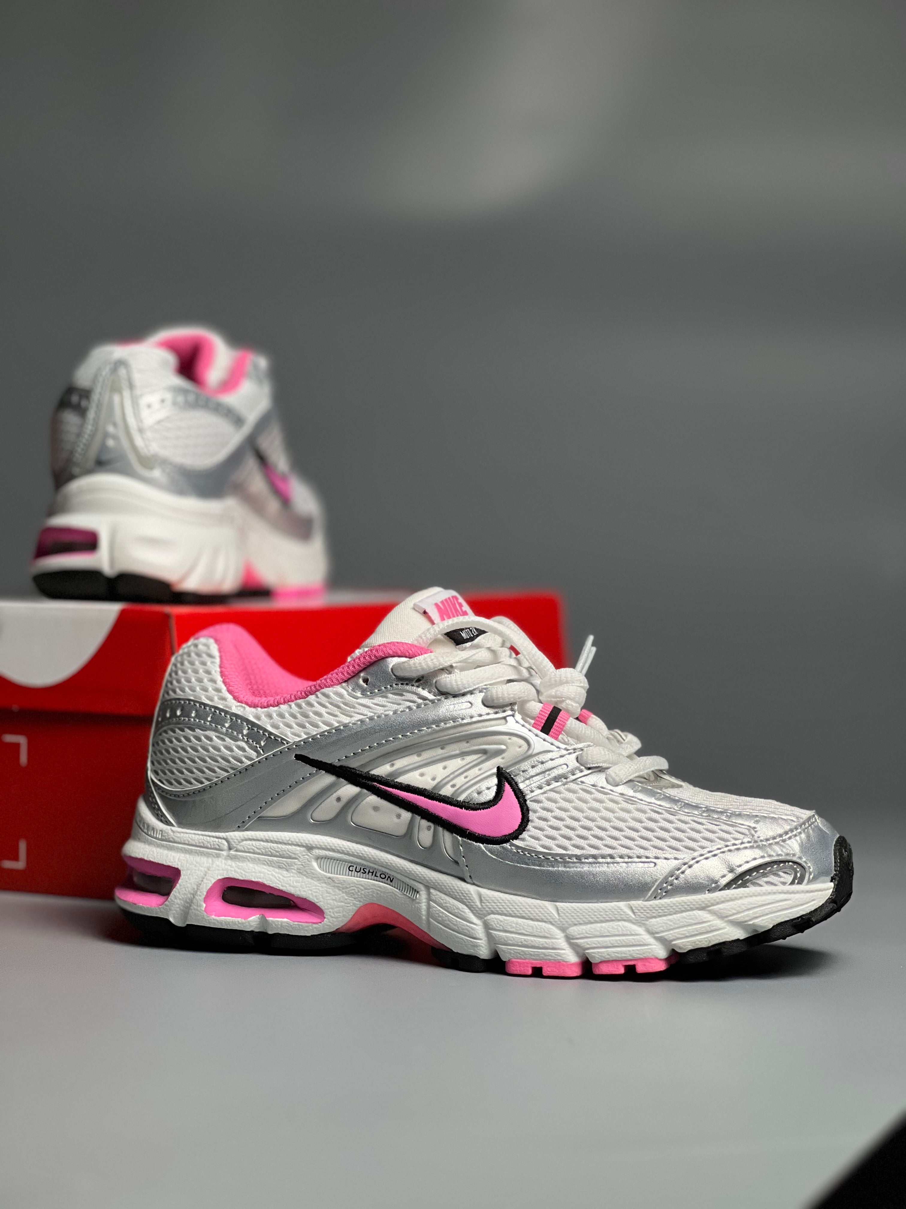 Nike moto 2k pour famme