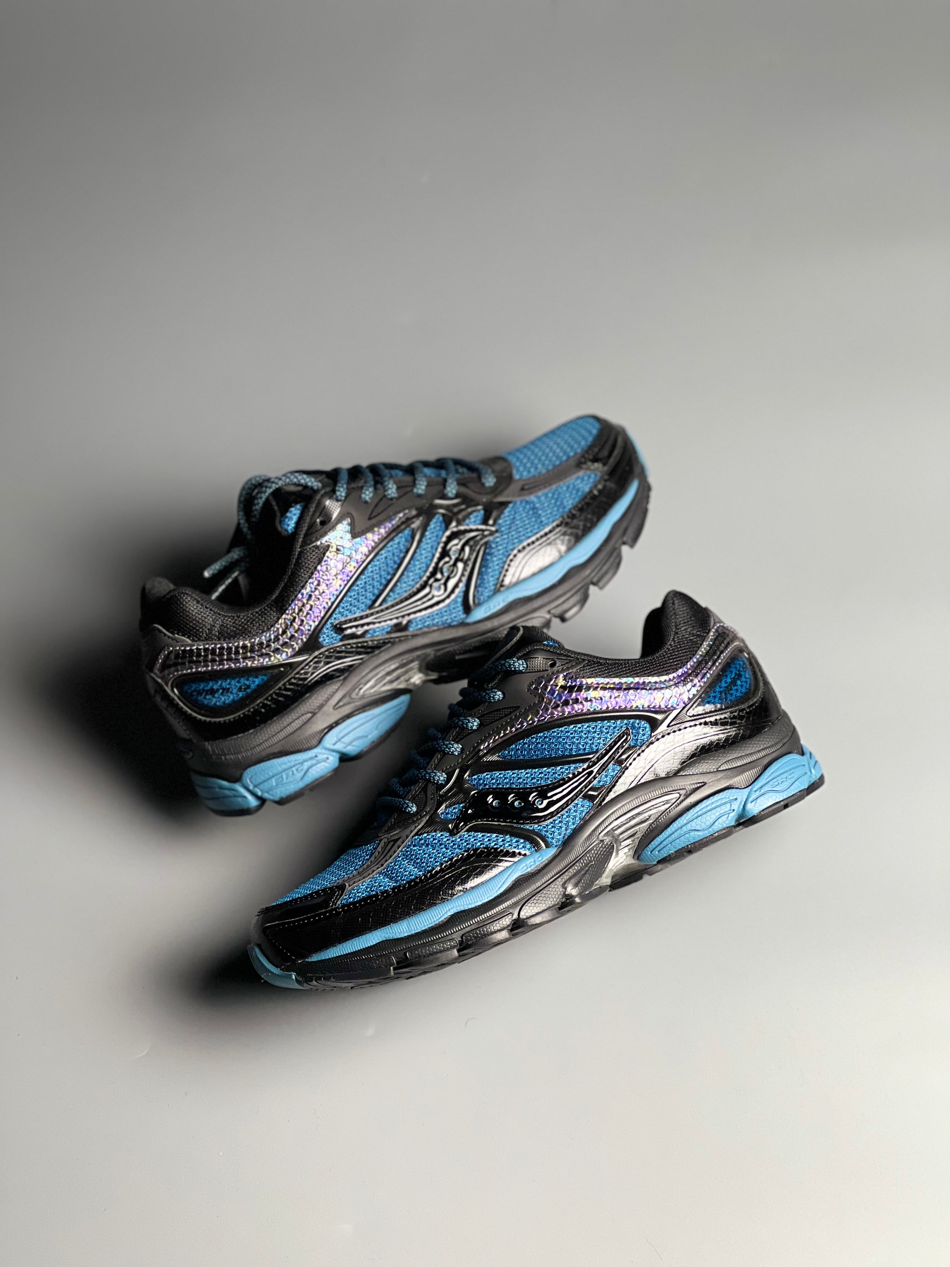 Saucony Progrid OMNI 9 "GLOWACONSTRICTOR BLACK"