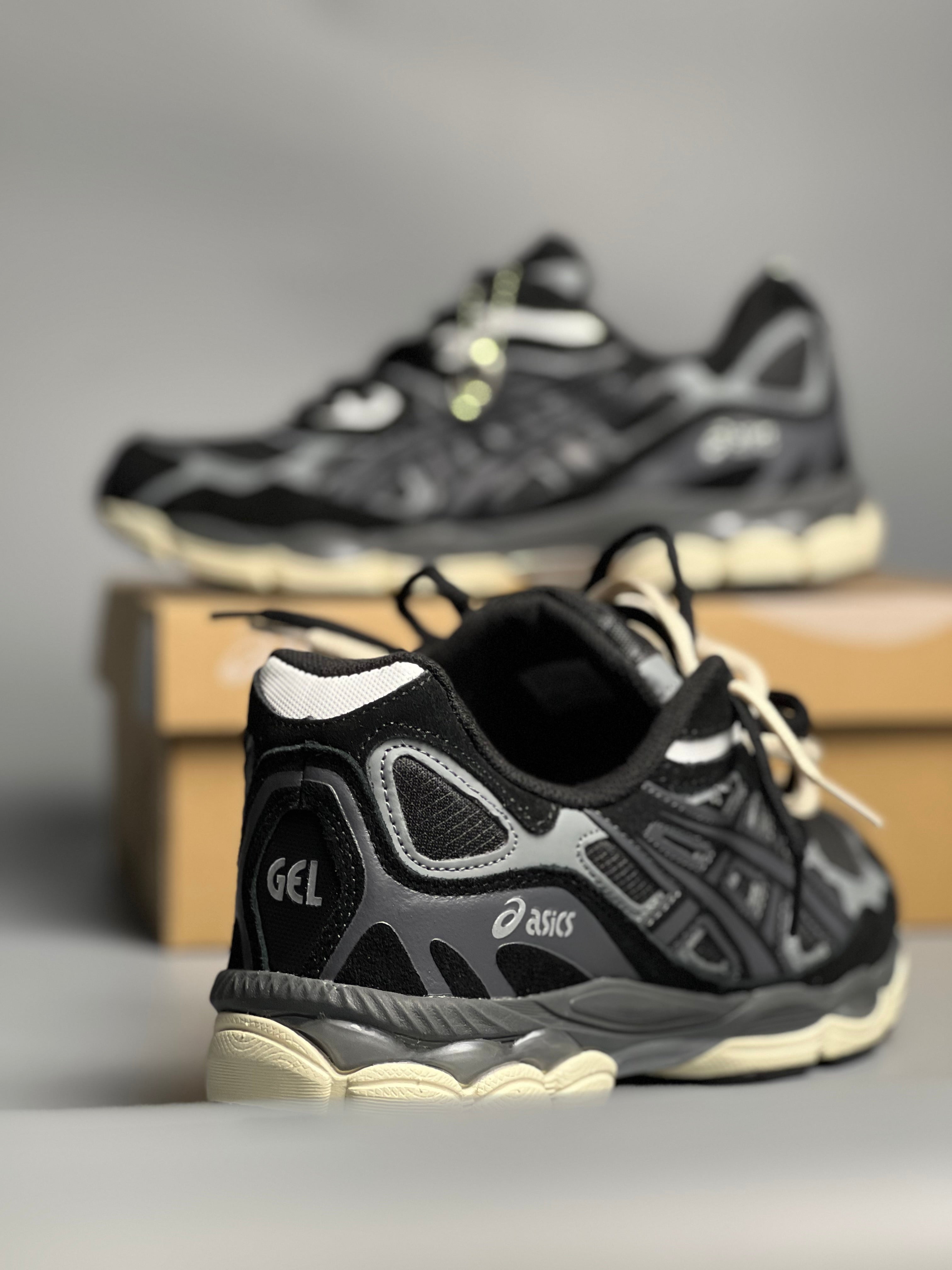 ASICS GEL NYC NOIR GRIS BEIGE