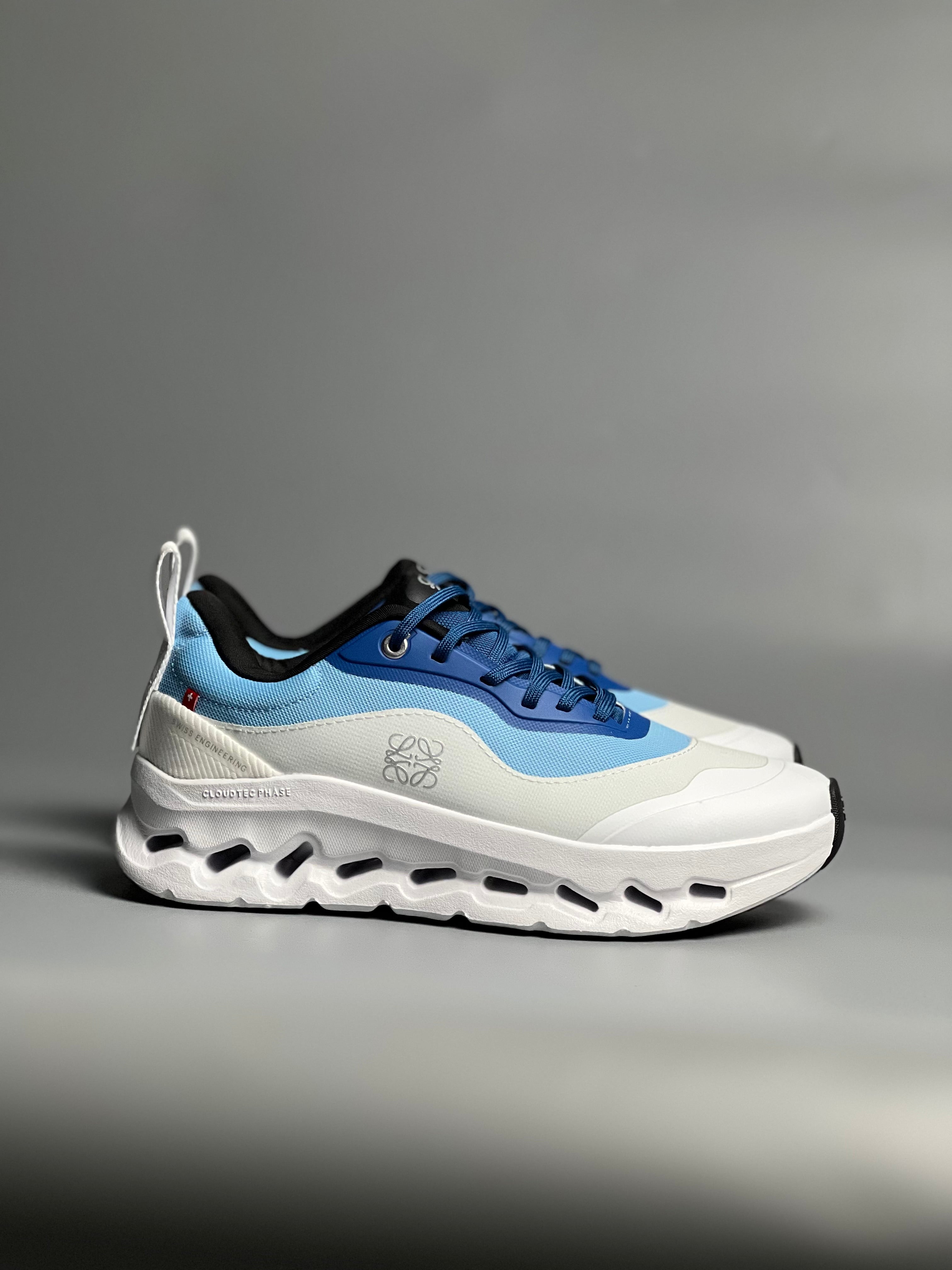 LOEWE X ON CLOUDTILT 2.0 RUNNING