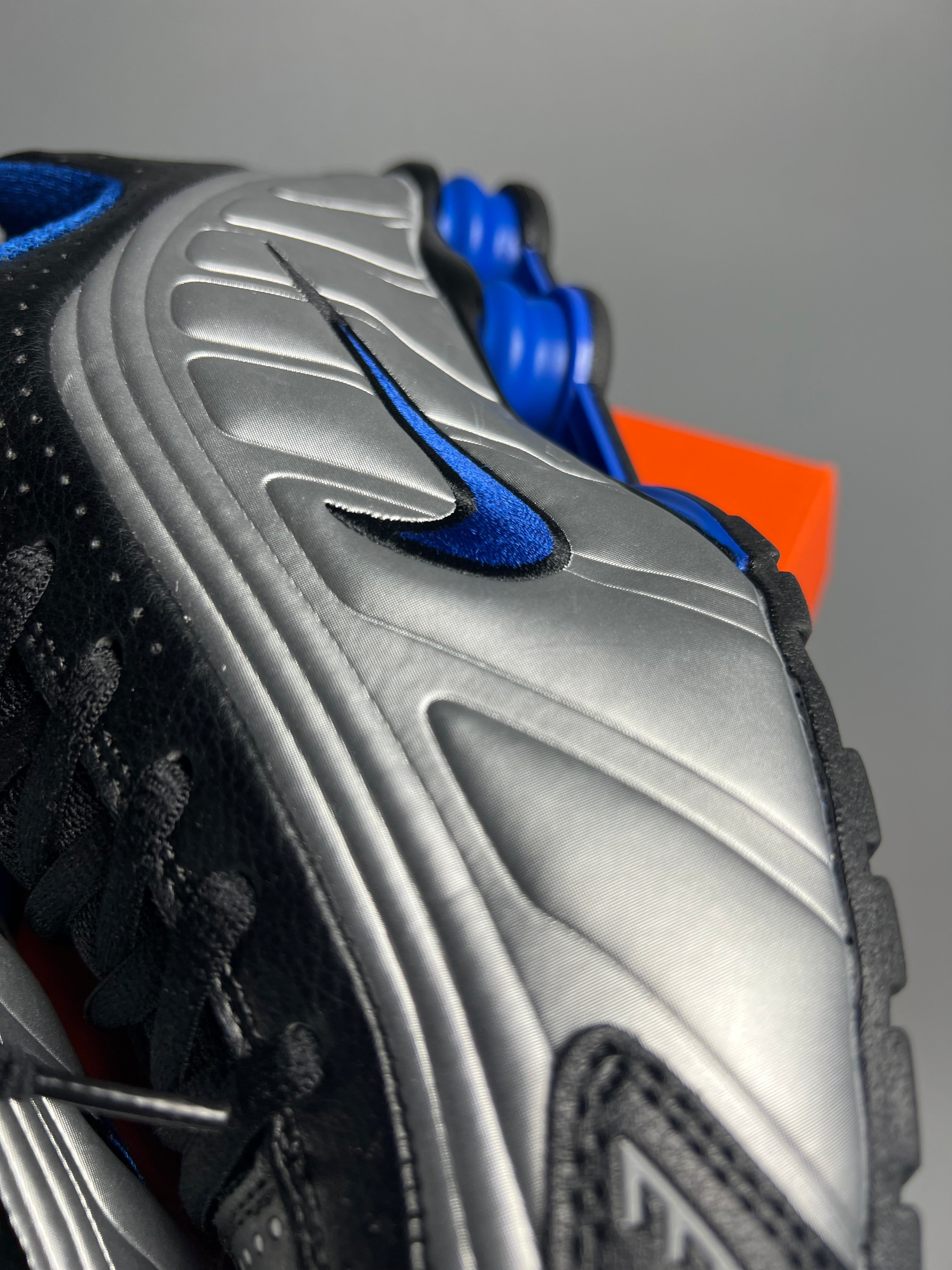 Shox r4