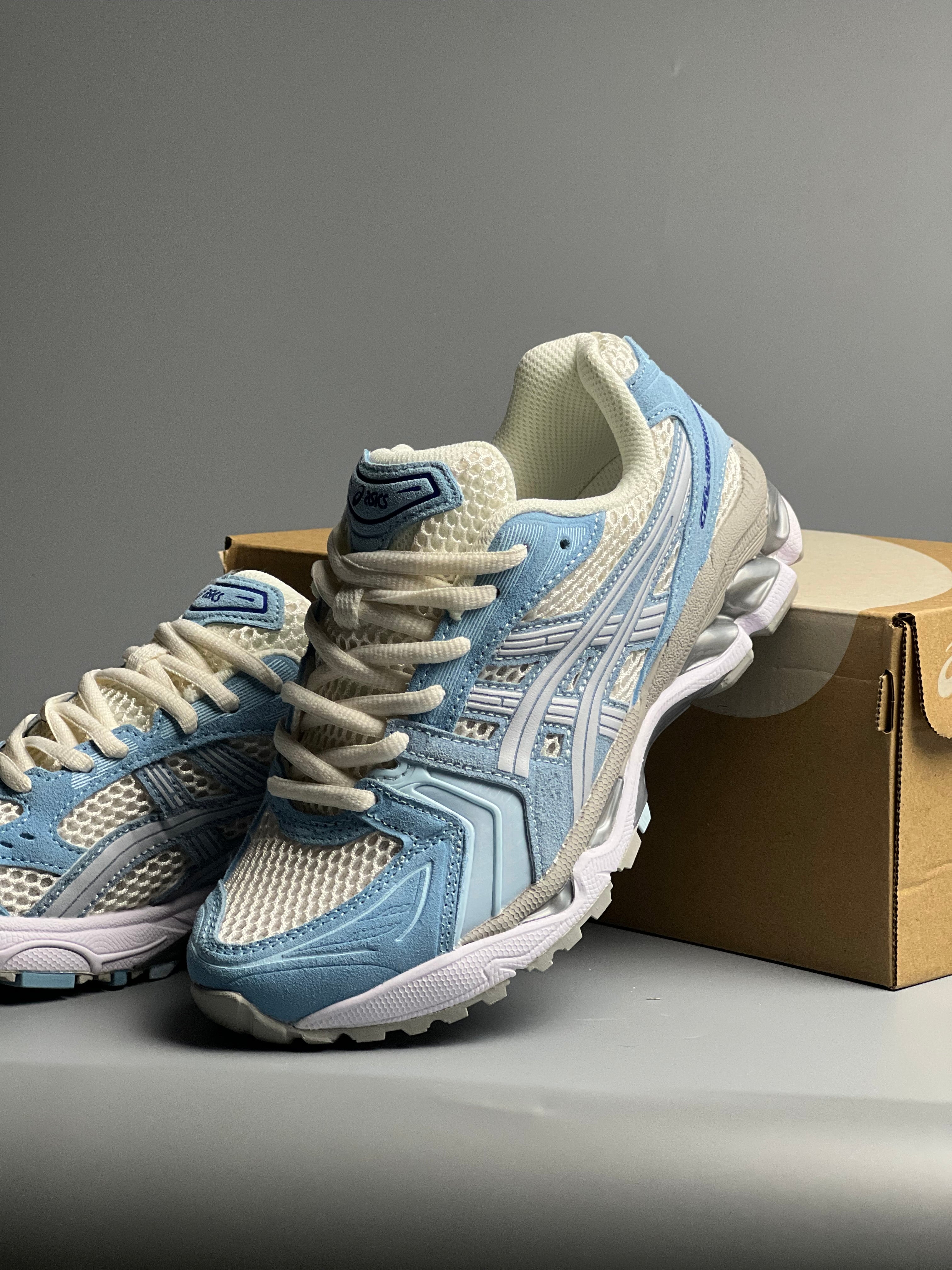 Asics kyano 14 famme