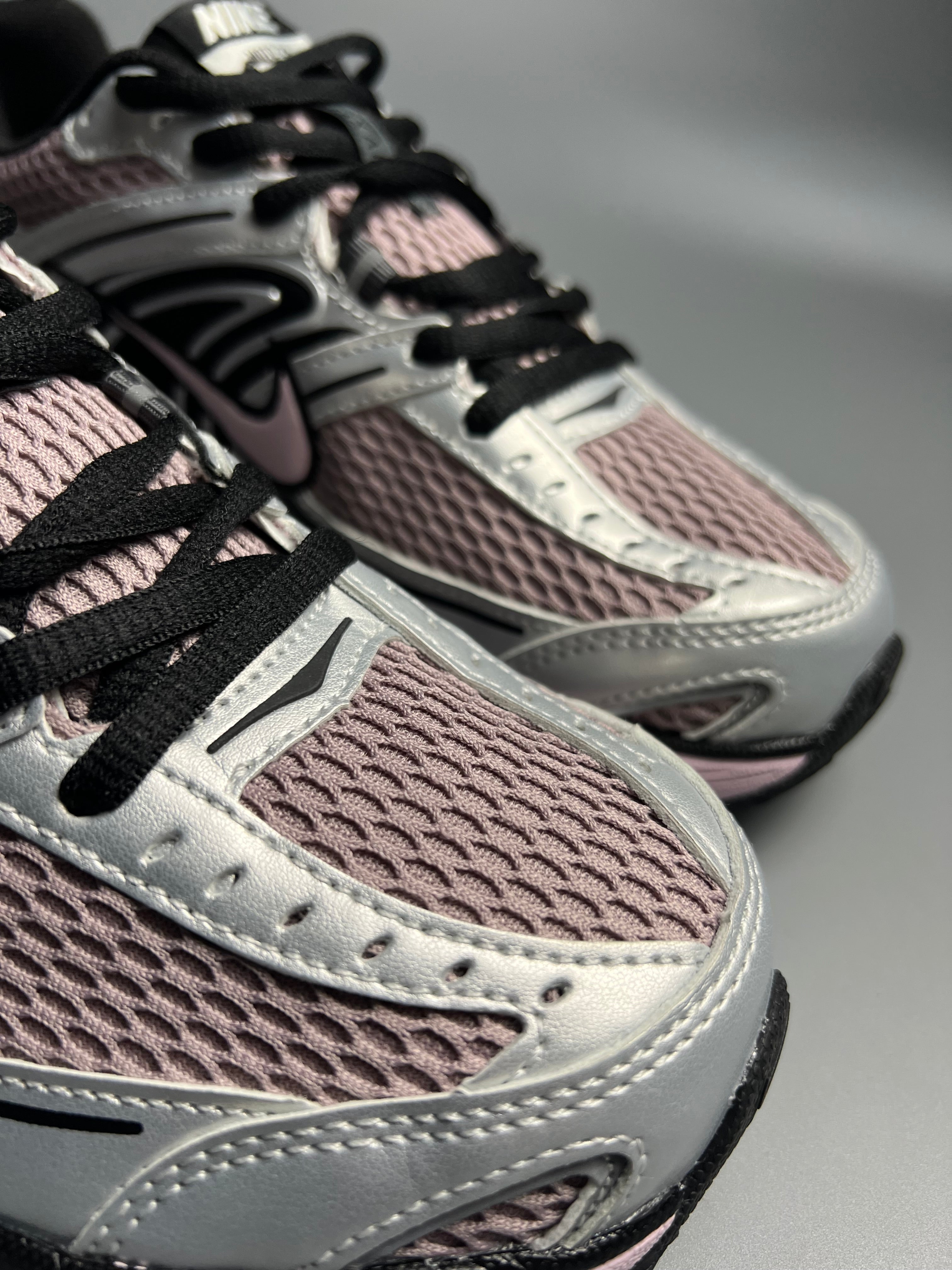 Nike
Air Max Moto 2K