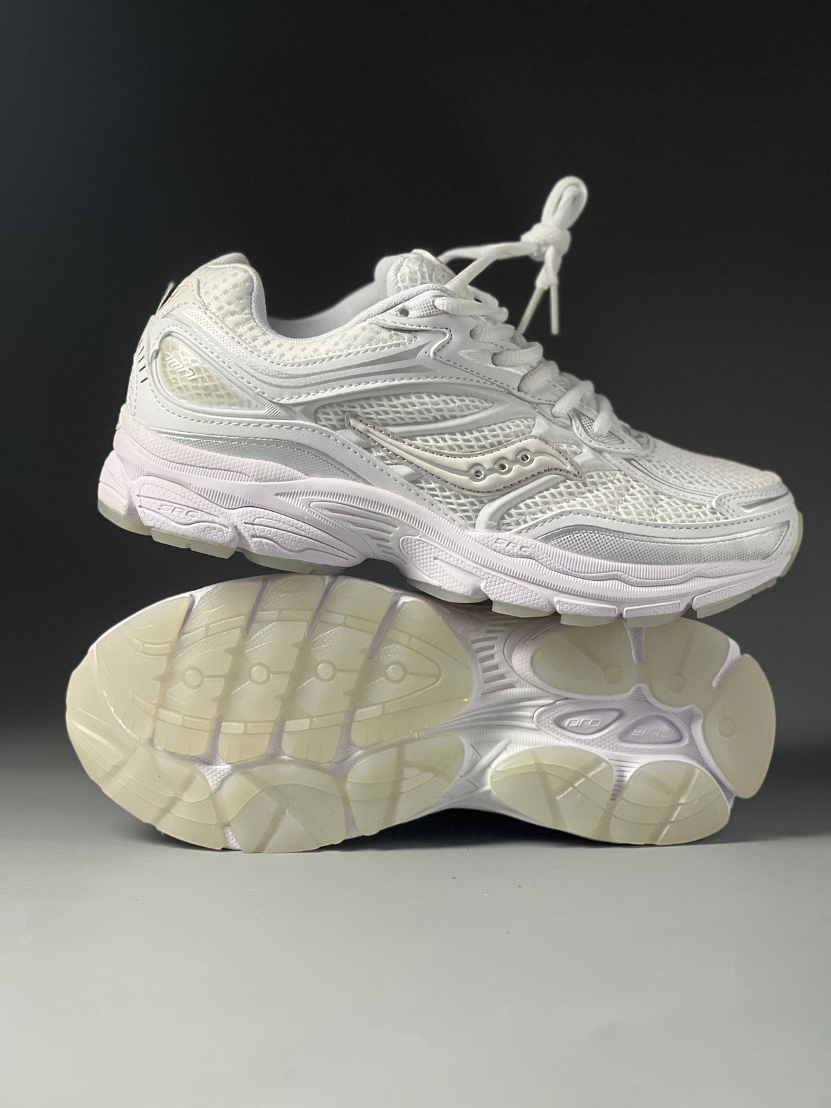 Saucony omni 9 White