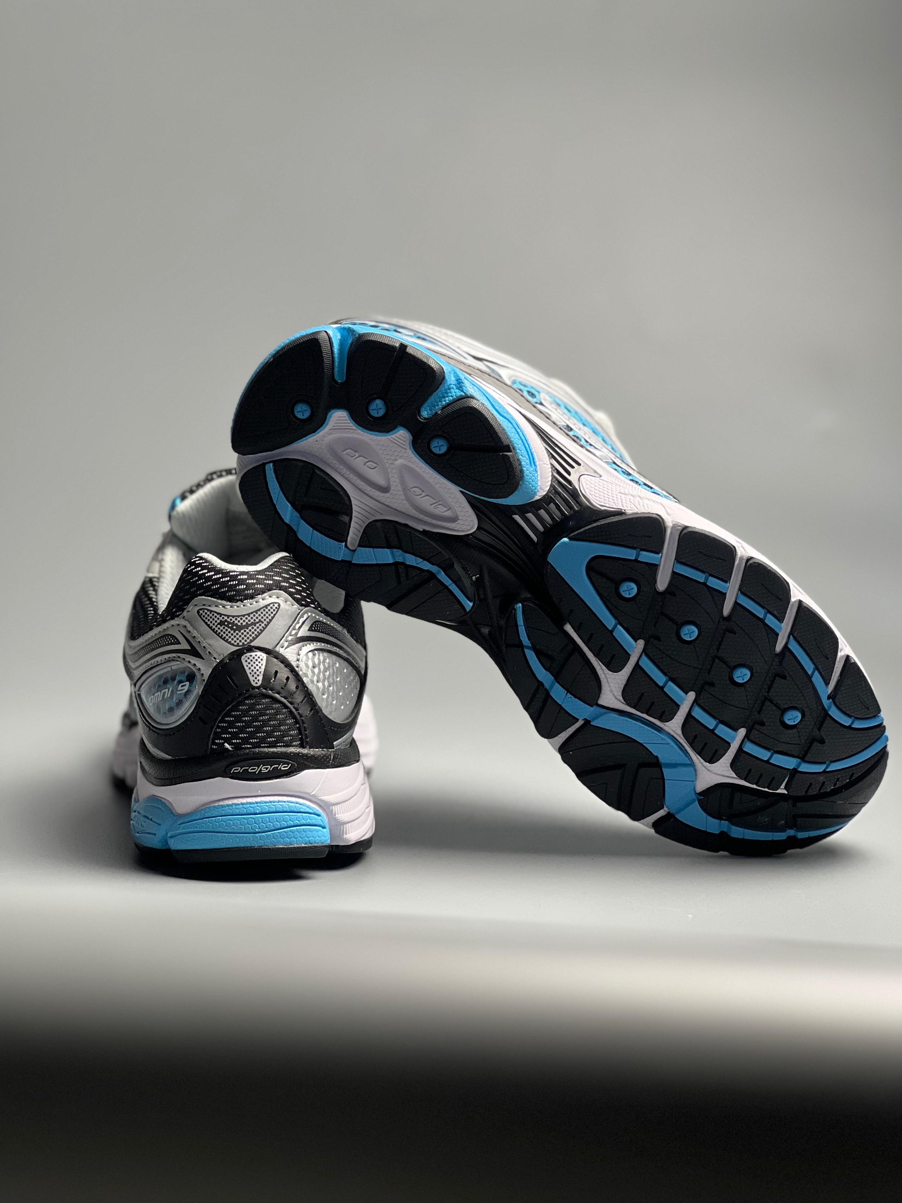 saucony progrid omni 9